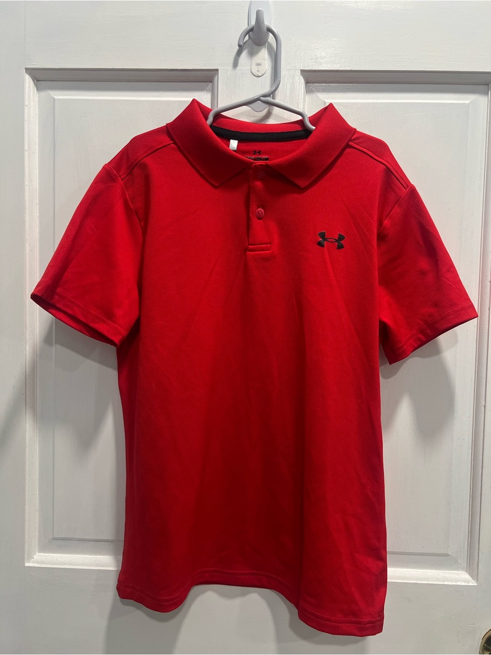 UNDER ARMOUR Boys Red Athletic Polo Short Sleeve Shirt SZ YOUTH MEDIUM Pre Loved